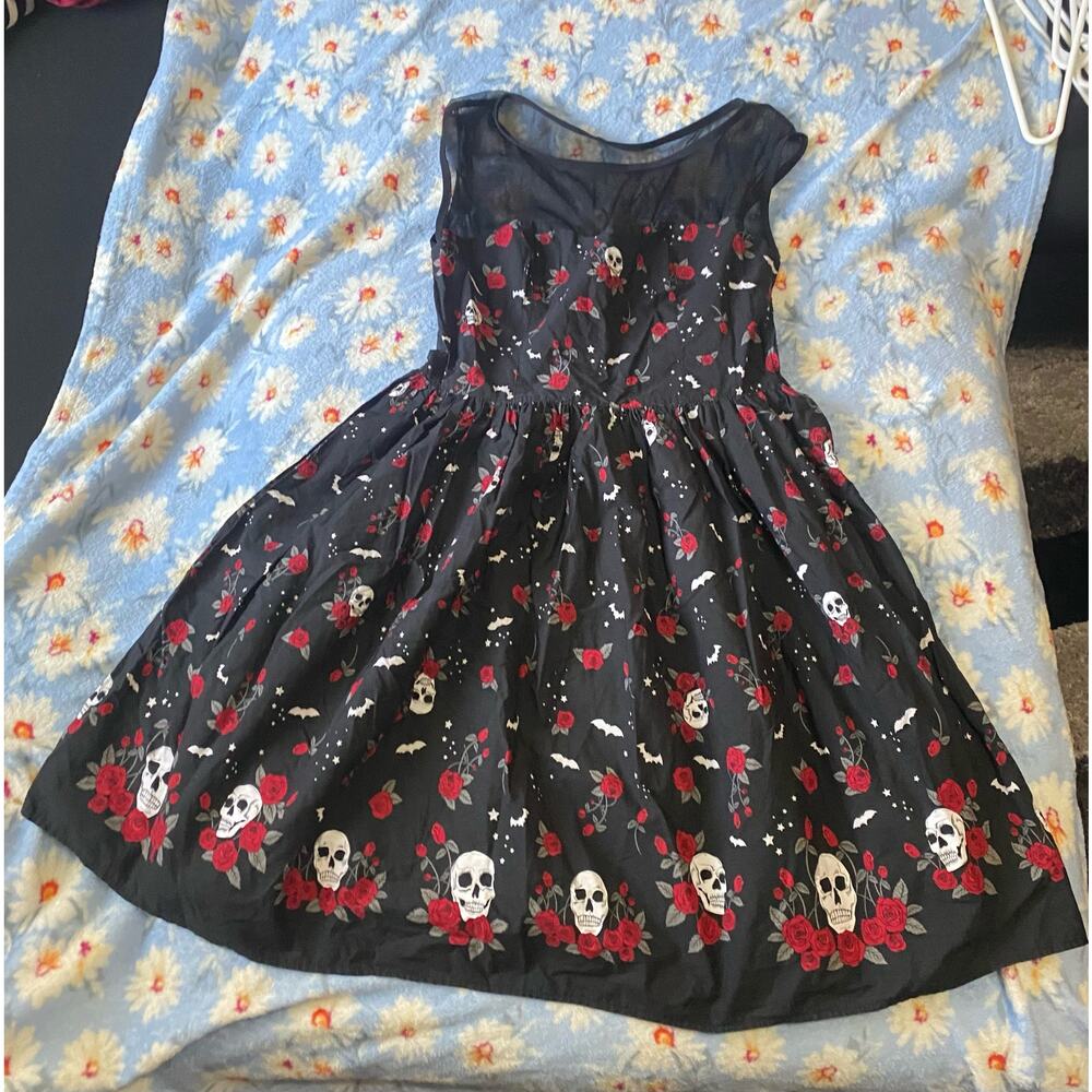 Hellbunny skull & roses dress